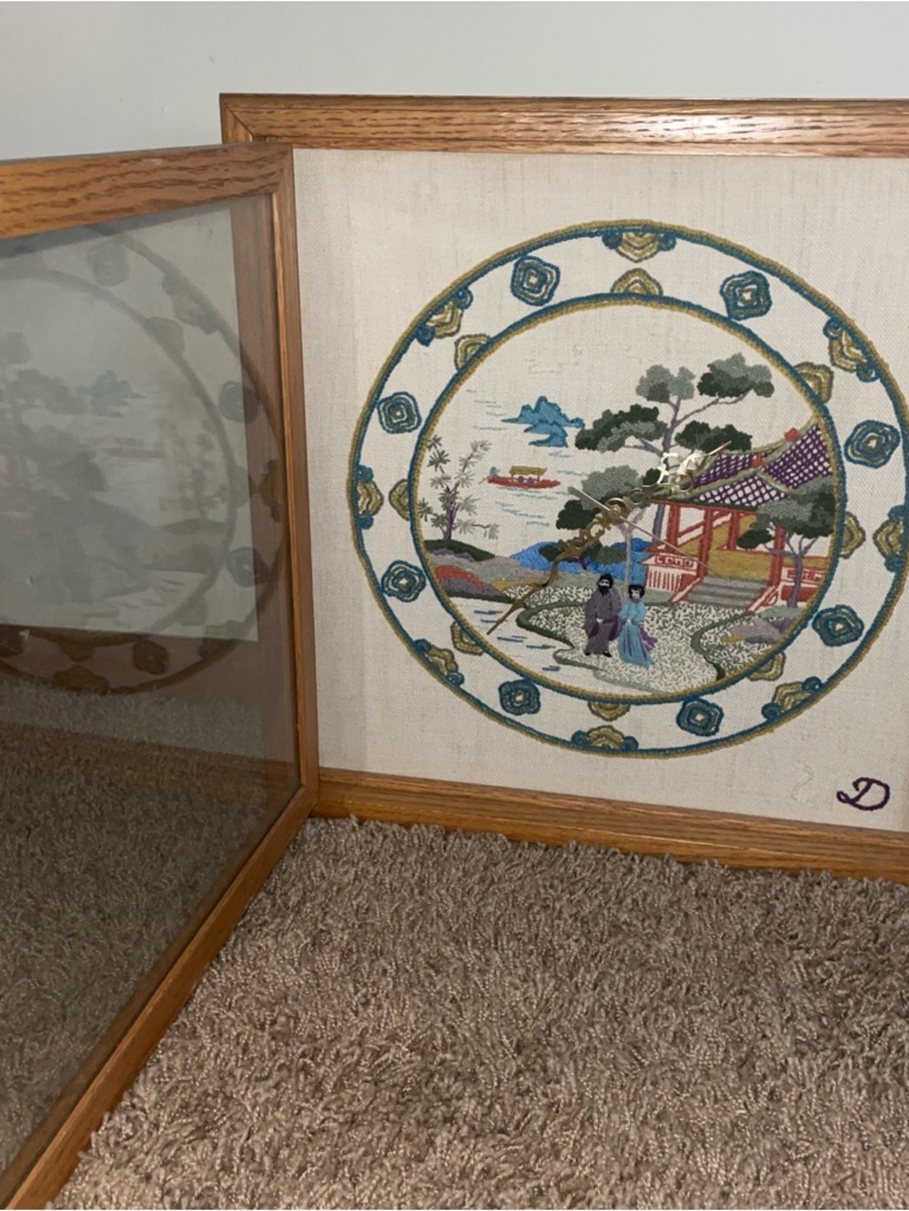 Handcrafted Asian Embroidered‎ Wall Clock -VNTGE -it works!